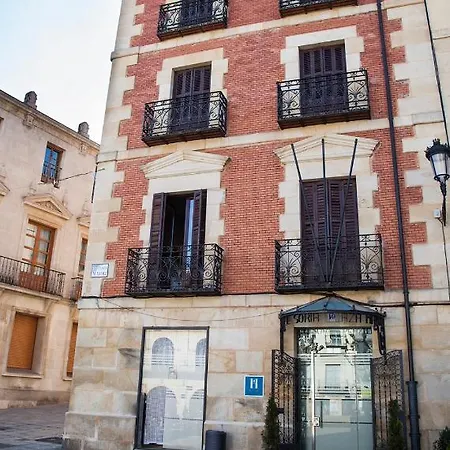 Plaza Mayor Hotel 2*