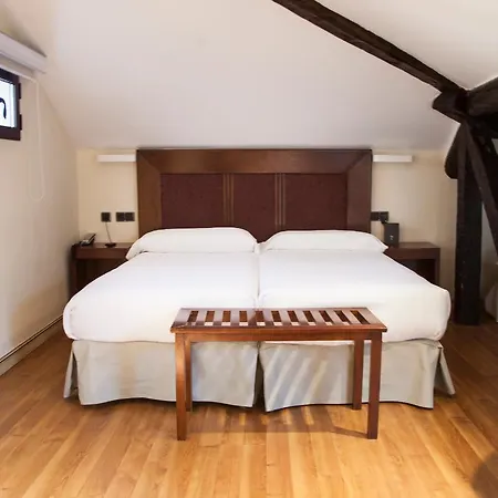 Plaza Mayor 2* Soria