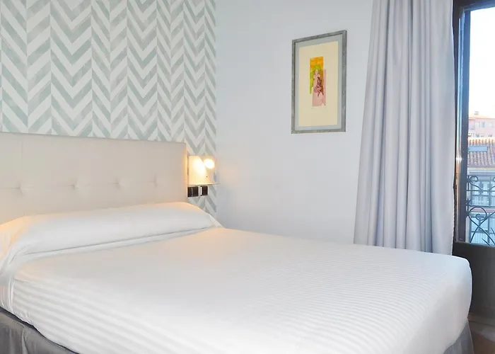 Plaza Mayor Hotel 2*